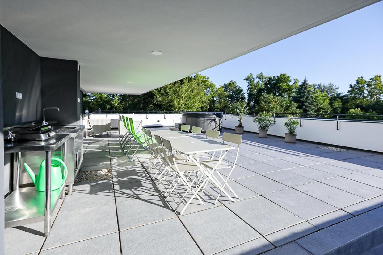 Marina Apartman Hotel Balatonszemes Exterior photo